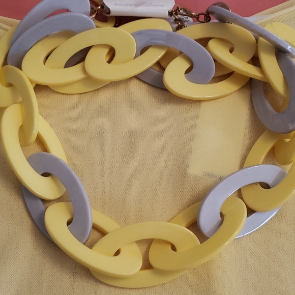 New with tag Blouse/Tunic with buttons on the back - Picture 6 of 6